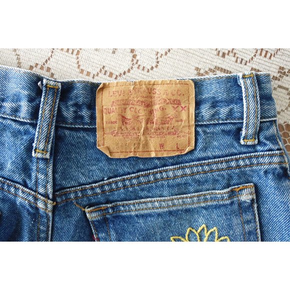 Vintage 80s Levi's 505 Stonewash Blue Flower Embroidery High Waist Jeans 28 29 - Picture 8 of 13